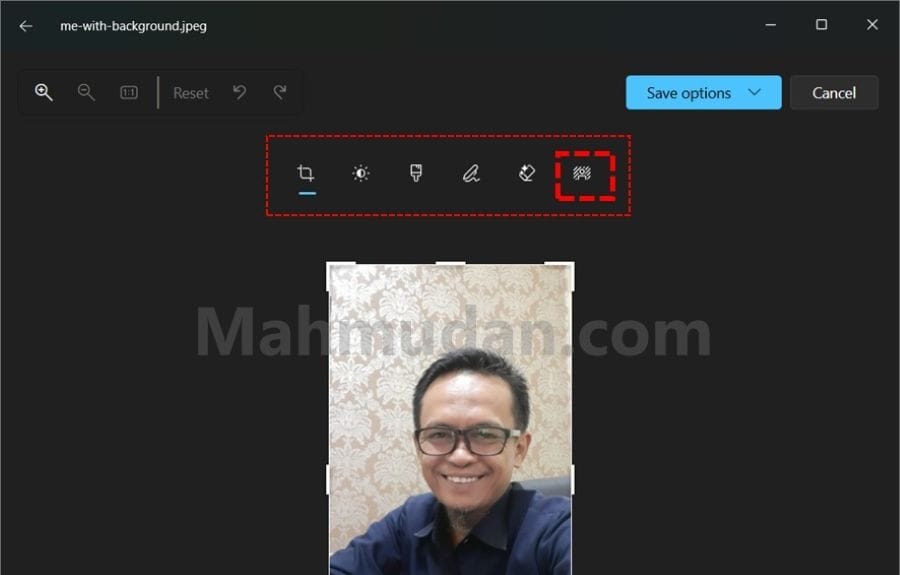 5 Easy Steps to Change Photo Background in Windows 11 4 pilih menu background di Photos